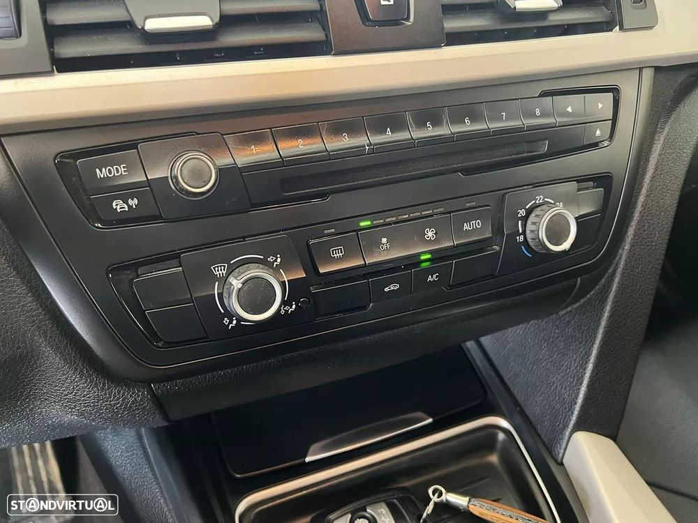 BMW 316 d Line Sport - 13