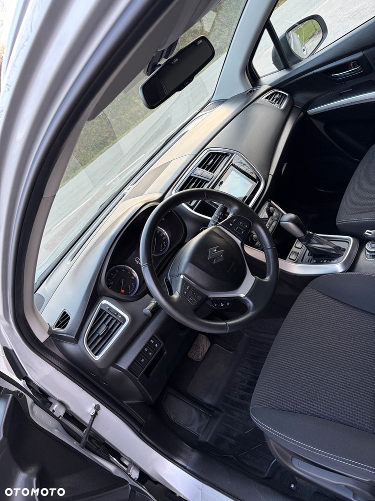 Suzuki SX4 S-Cross 1.4 SHVS Premium 4WD - 10