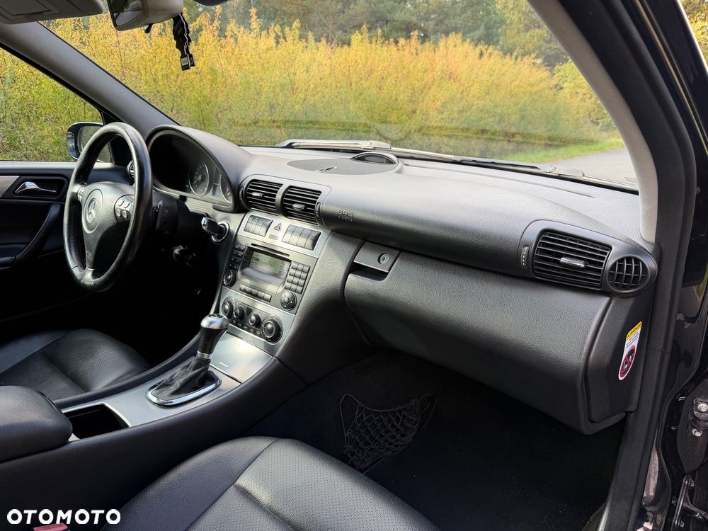 Mercedes-Benz Klasa C 320 CDI 7G-TRONIC Avantgarde - 6