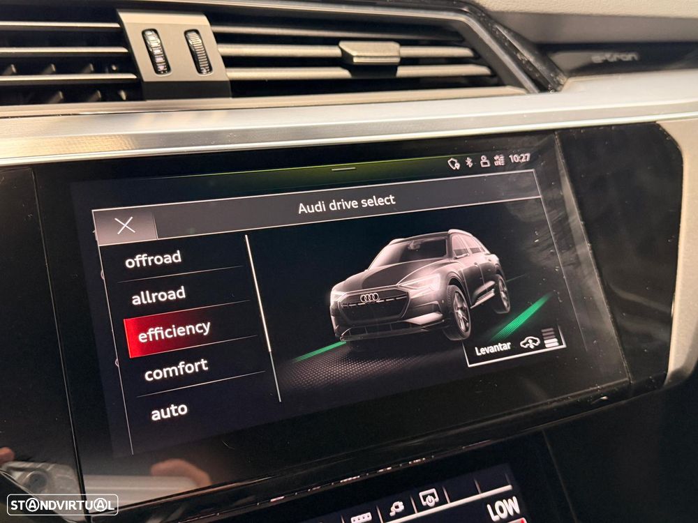 Audi e-tron 55 quattro S line - 26