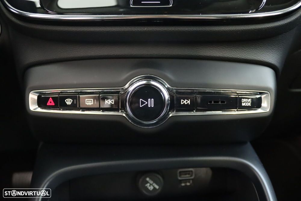 Volvo XC 40 1.5 T4 PHEV Inscription Expression - 26