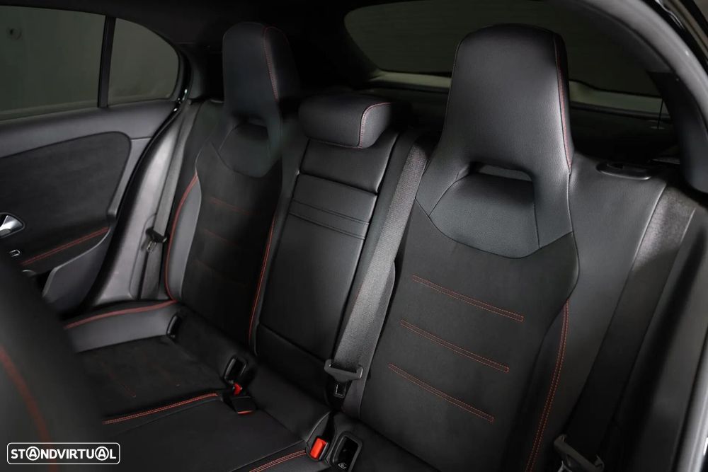 Mercedes-Benz A 250 e AMG Line - 43