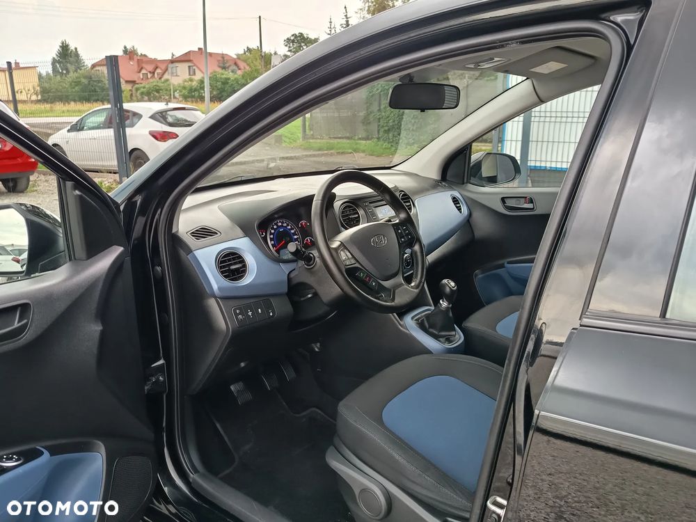 Hyundai i10 1.2 Fifa World Cup Edition - 13