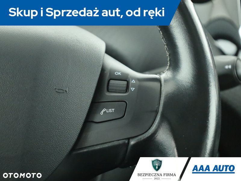 Peugeot 2008 - 14