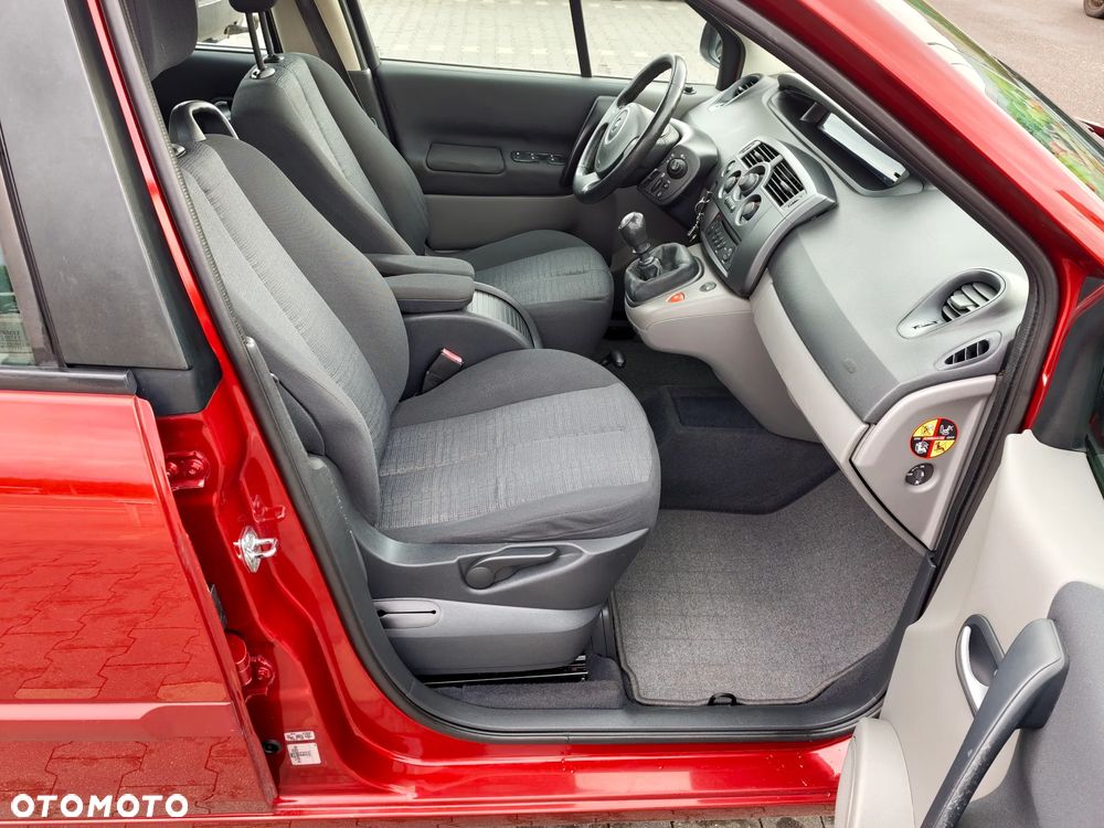 Renault Scenic - 12