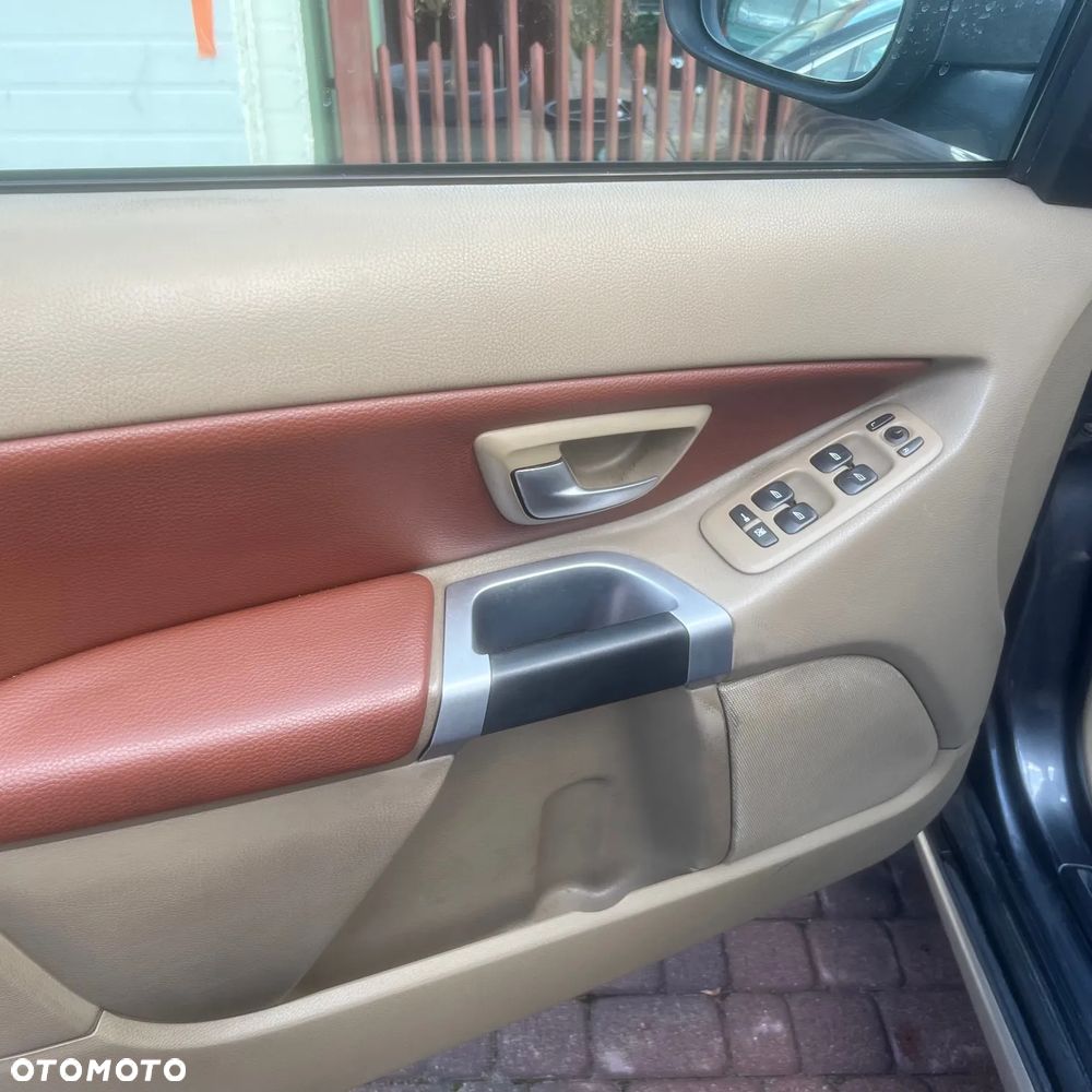 Volvo XC 90 D5 AWD Executive - 24