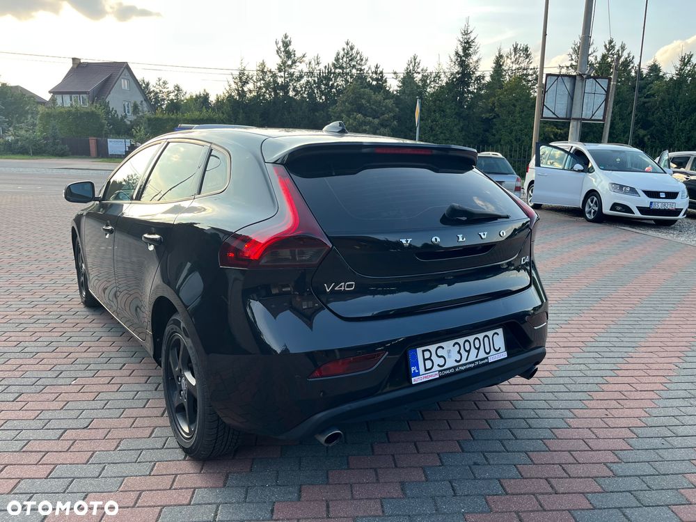 Volvo V40 D4 Momentum - 3