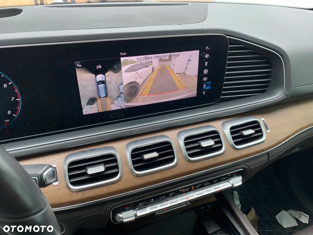Mercedes-Benz GLE - 23