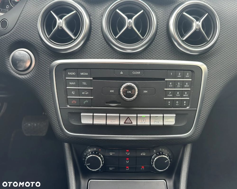 Mercedes-Benz Klasa A 160 7G-DCT Style - 24