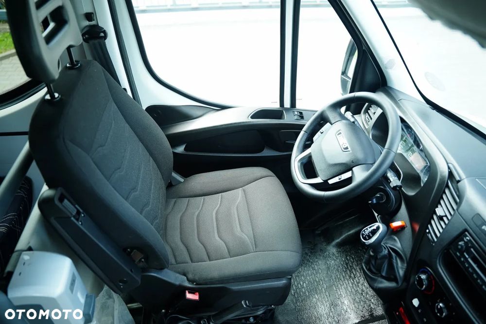 Iveco / DAILY / LINE /SPROWADZONY / KLIMA / - 20