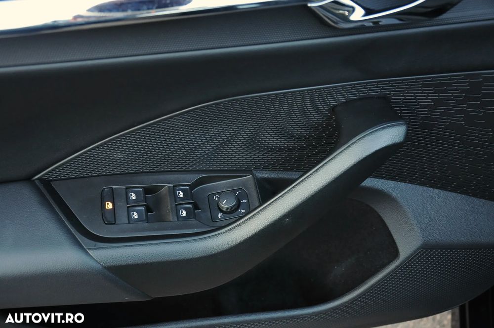 Skoda Octavia 2.0 TDI DSG Tour - 10