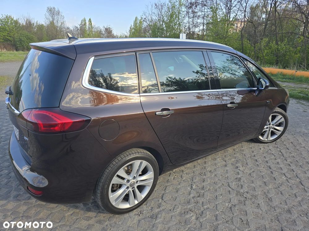 Opel Zafira 2.0 CDTI Cosmo - 4