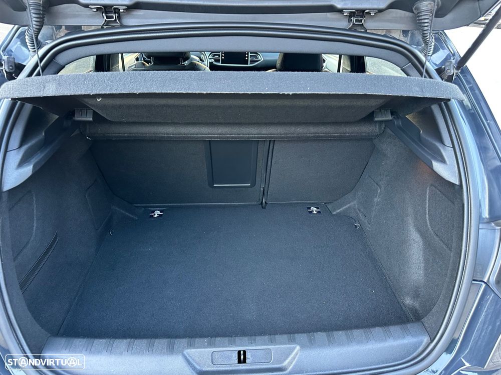 Peugeot 308 1.5 BlueHDi GT Line EAT8 - 39