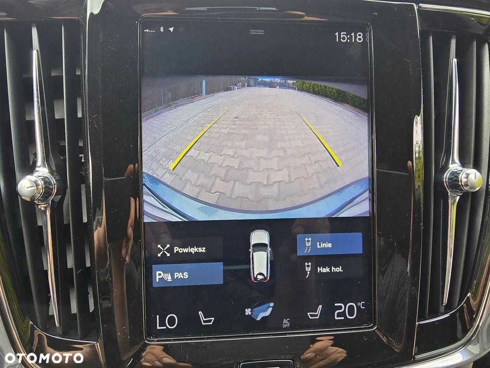 Volvo V90 D4 Geartronic R Design - 28