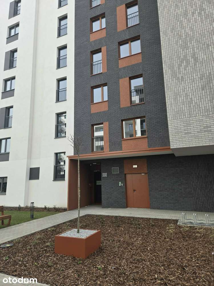 Mieszkanie z balkonem i klimatyzacją - bądź pierwszym najemcą.