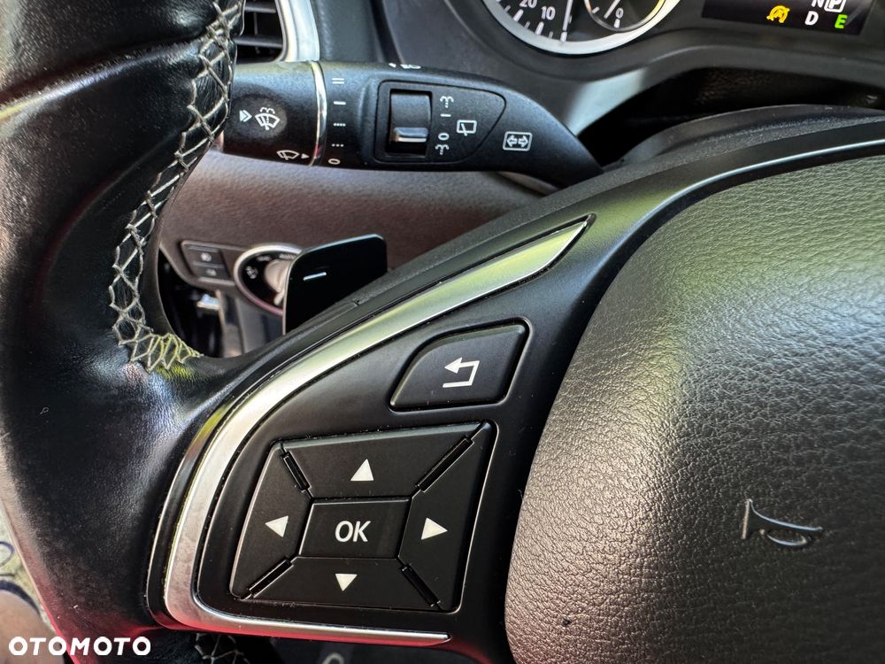 Infiniti Q30 2.0t DCT AWD Sport - 20