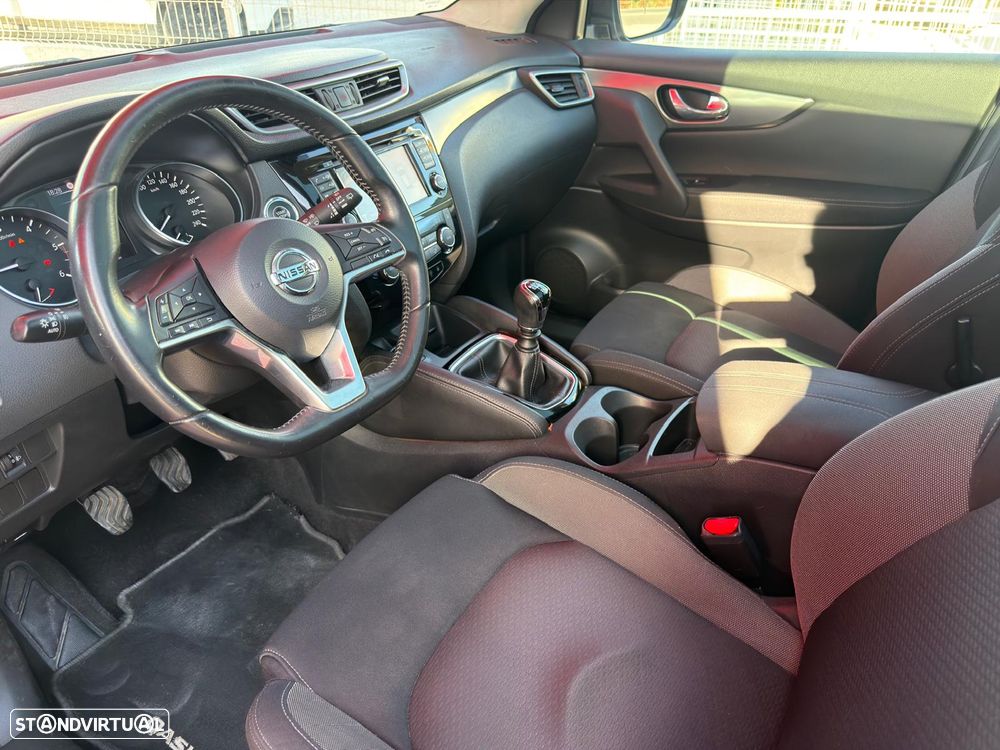 Nissan Qashqai 1.5 dCi N-Connecta J18+Led - 14