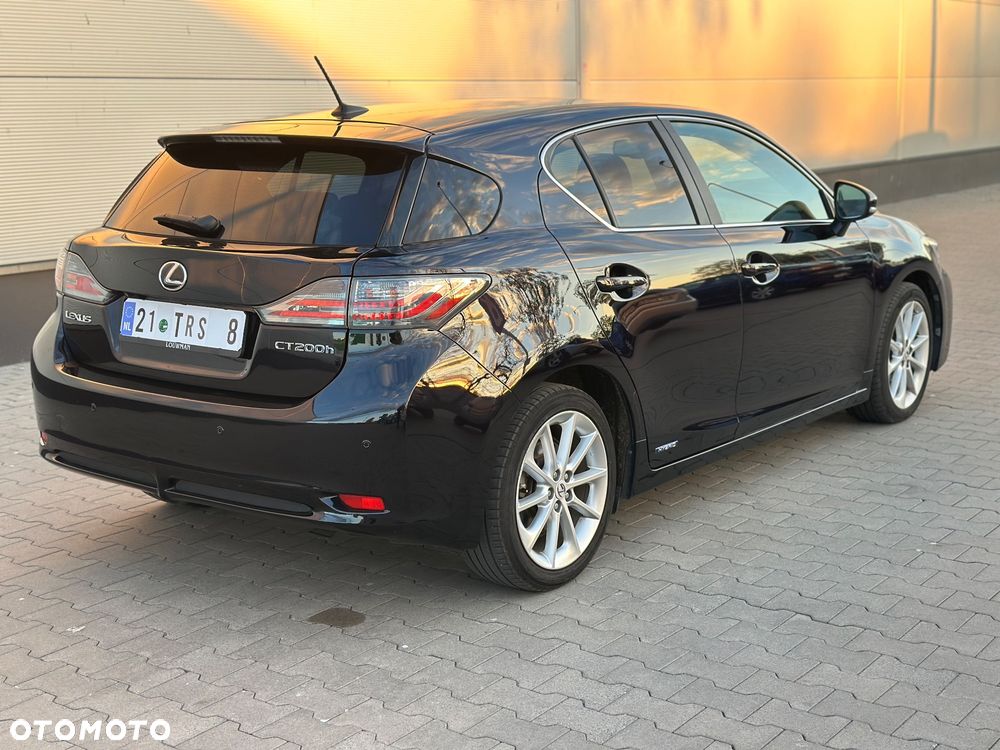 Lexus CT 200h Prestige - 4