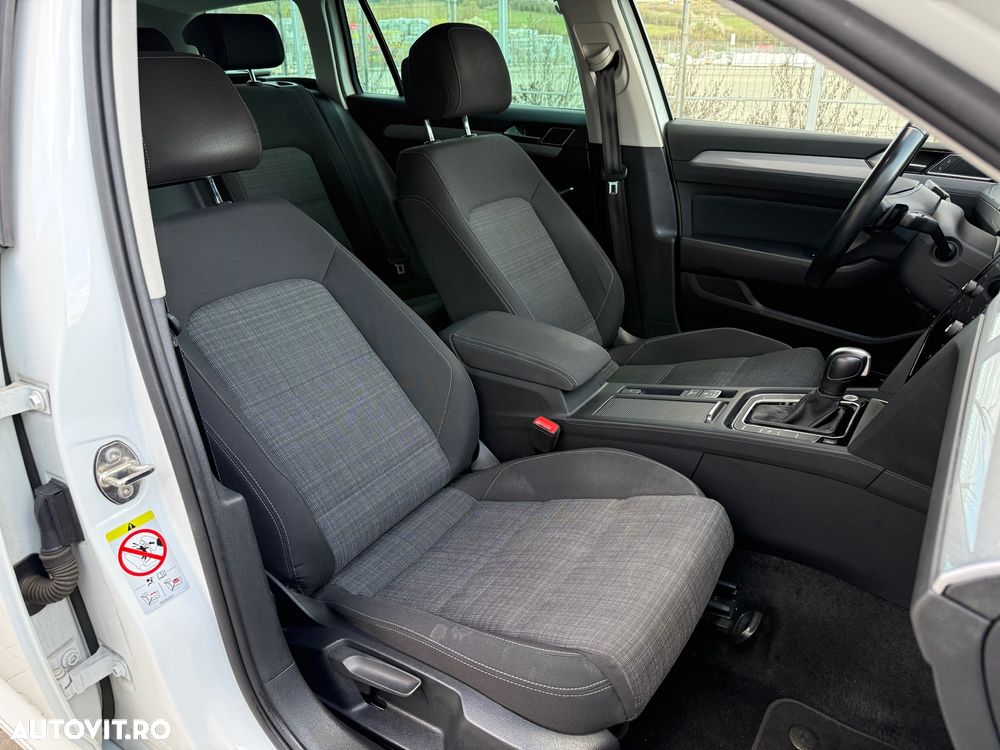 Volkswagen Passat 2.0 TDI SCR DSG Business - 14