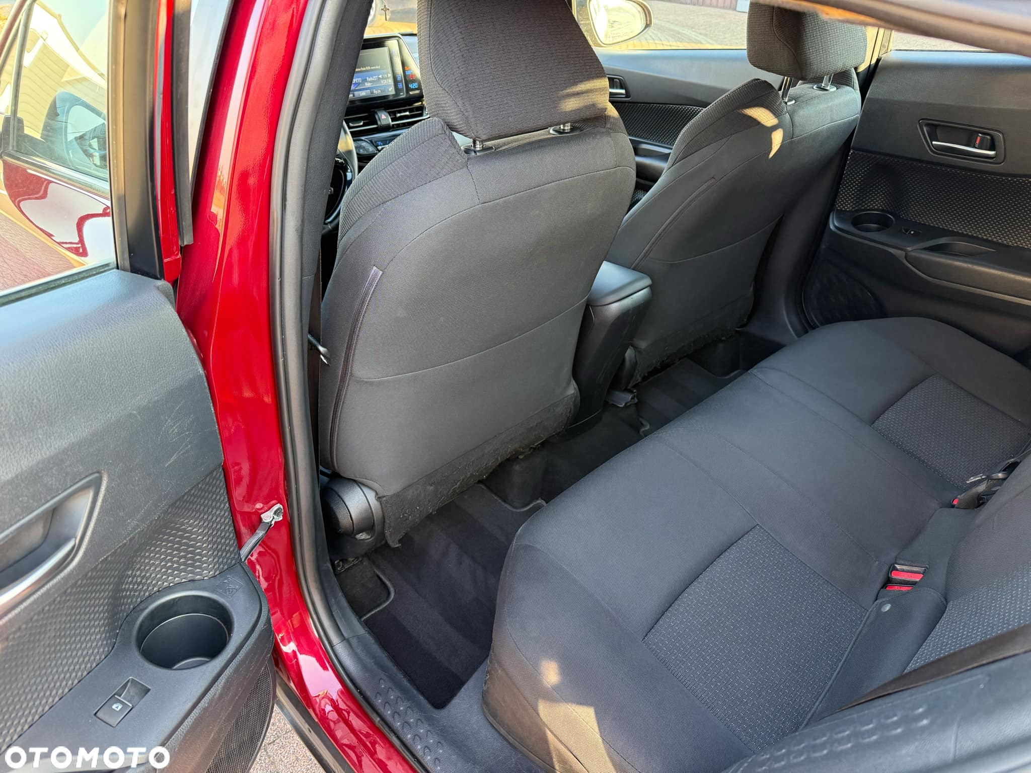 Toyota C-HR - 12