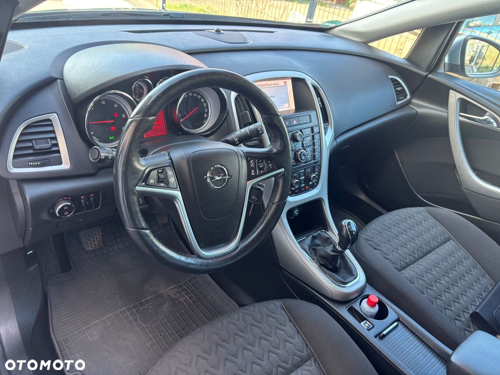 Opel Astra 2.0 CDTI DPF Active - 13