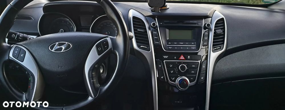 Hyundai i30 1.4 Trend - 19