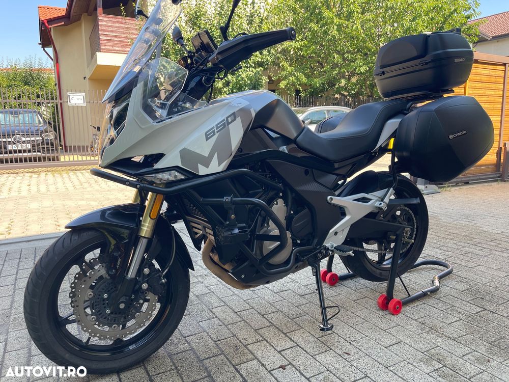 CF Moto 650MT ABS - 1