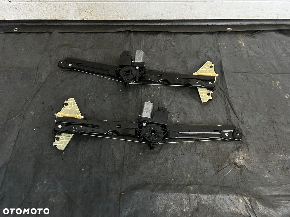 EXPERT III Jumpy III Vivaro IV Podnośnik szyby lewy prawy przód 9840159480 9840159380 - 2