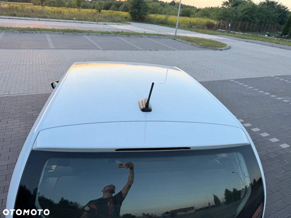 Volkswagen up! e-up - 9