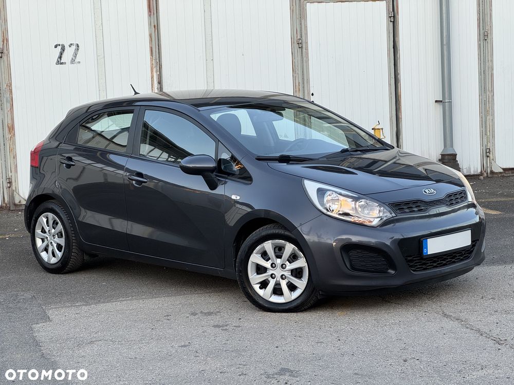 Kia Rio 1.2 Dream Team Edition - 4