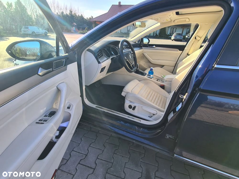 Volkswagen Passat 2.0 TDI Bi-Turbo BMT 4Mot Highline DSG - 7