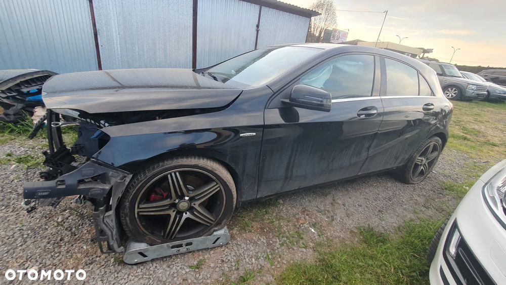 Mercedes-Benz Klasa A 250 Sport 4Matic 7G-DCT - 3