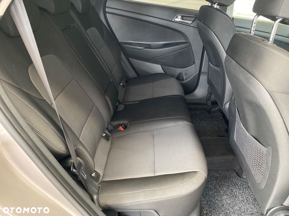 Hyundai Tucson blue 1.6 GDi 2WD Advantage - 16