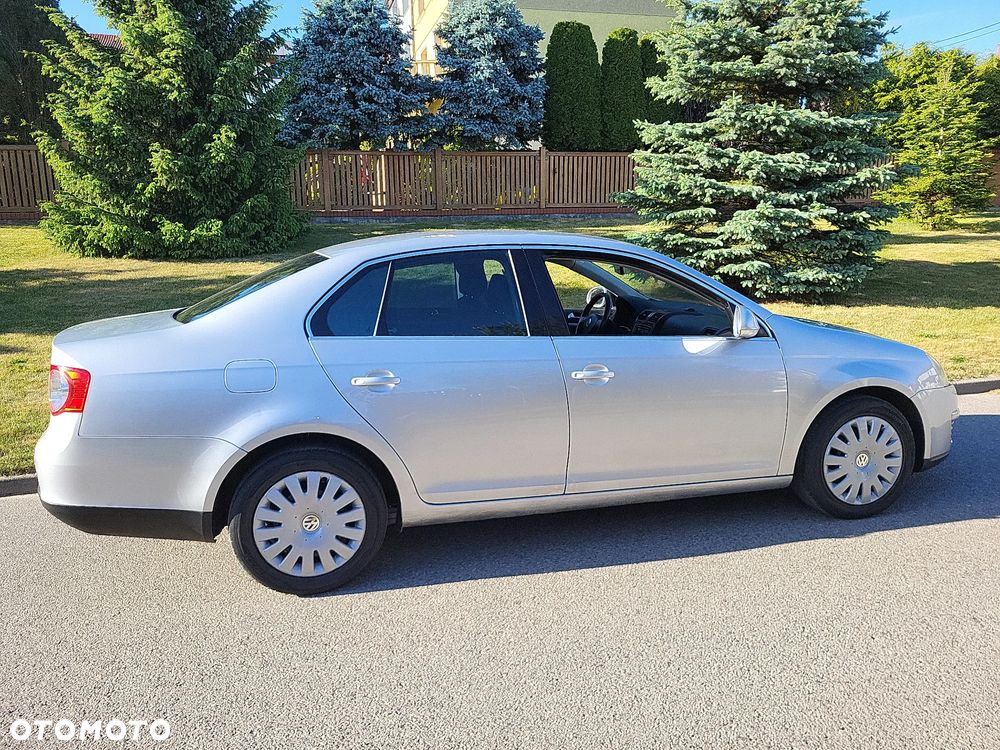 Volkswagen Jetta 1.9 TDI DPF Comfortline BlueMotion - 7