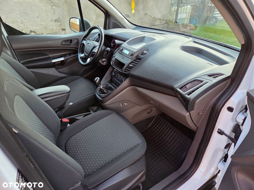 Ford Transit Connect - 25