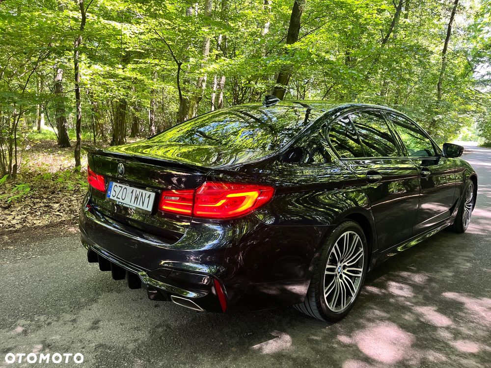 BMW Seria 5 520d xDrive M Sport sport - 9