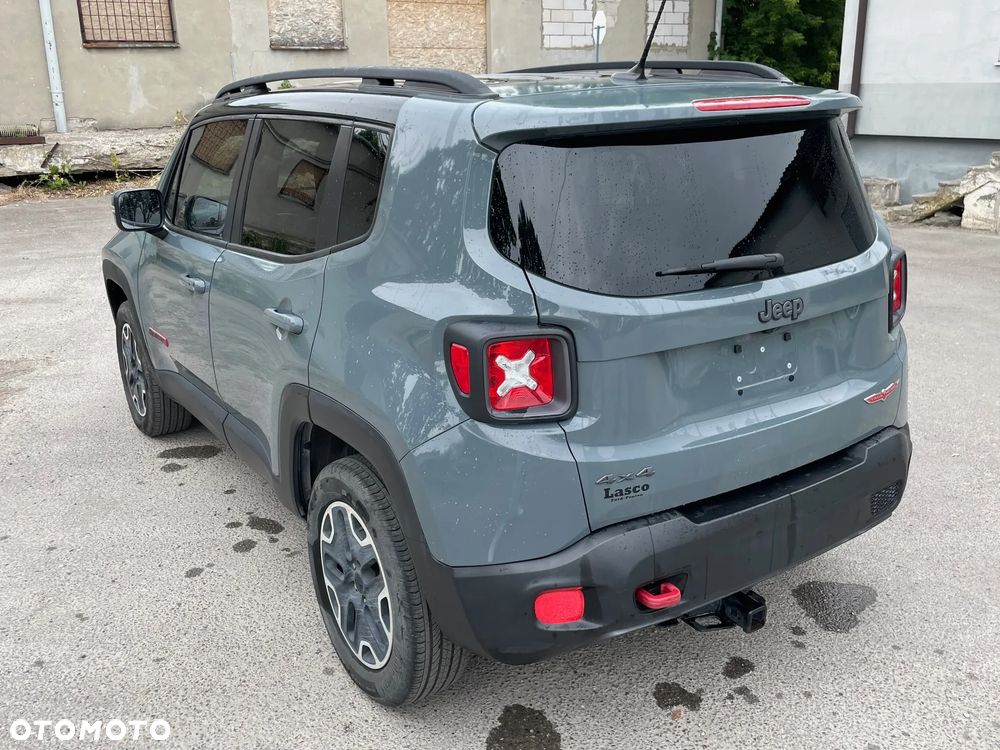 Jeep Renegade - 8