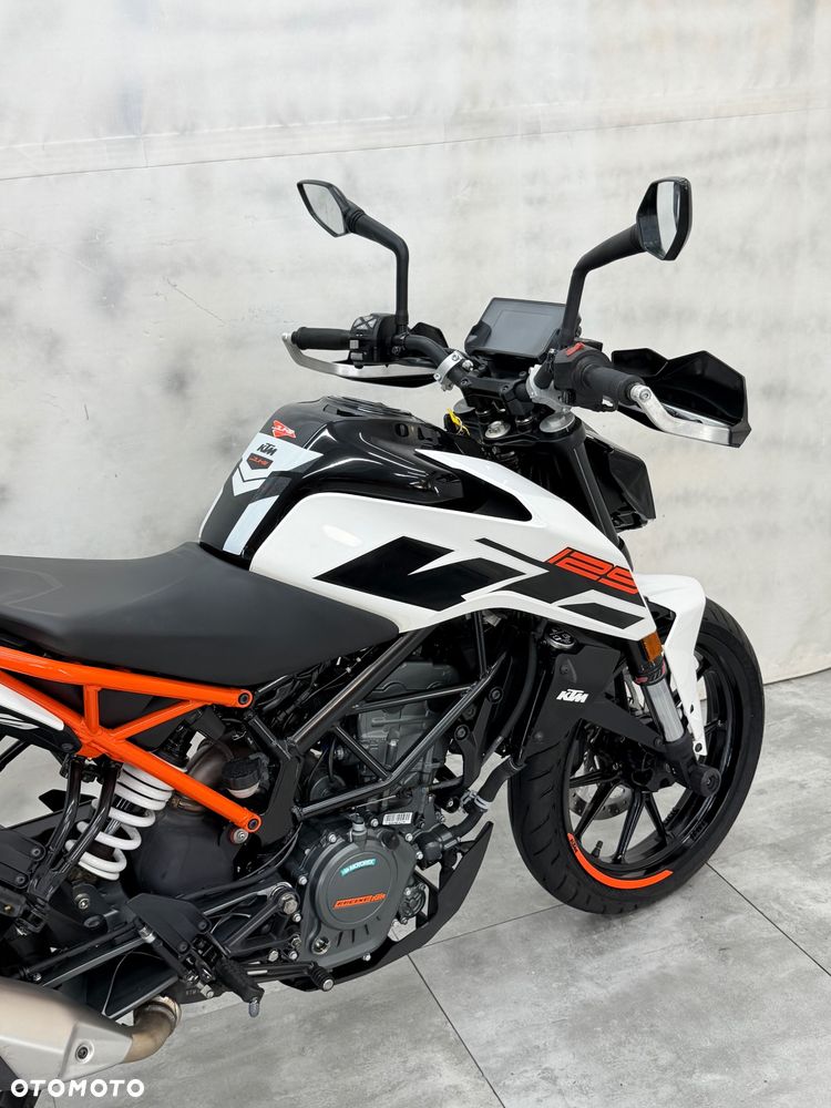 KTM Duke 125 - 20