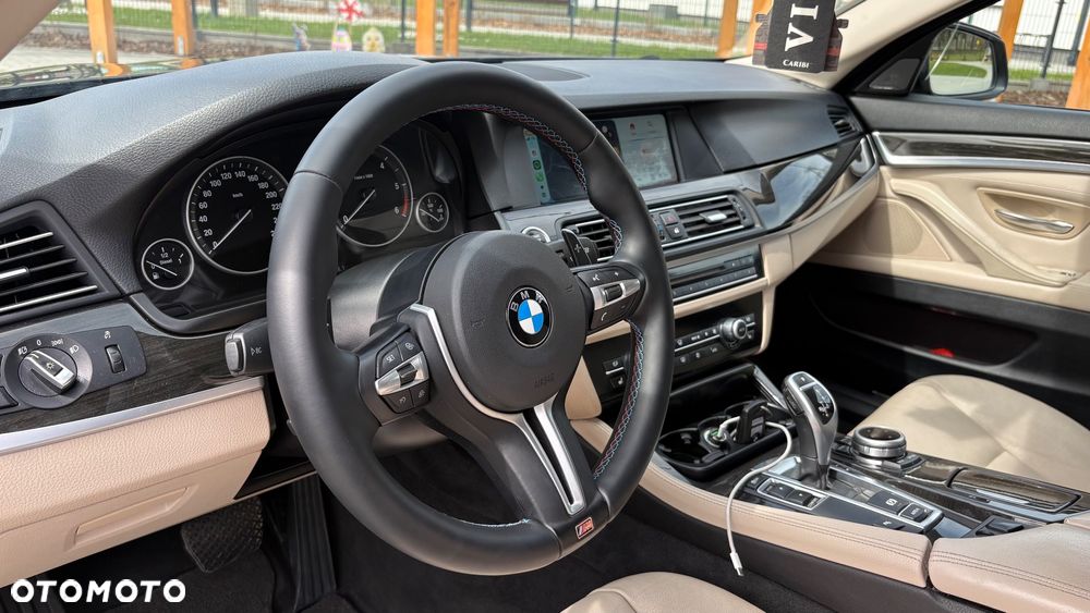 BMW Seria 5 520d - 26