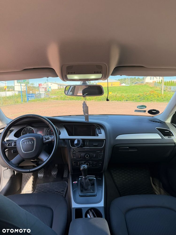 Audi A4 Avant - 22