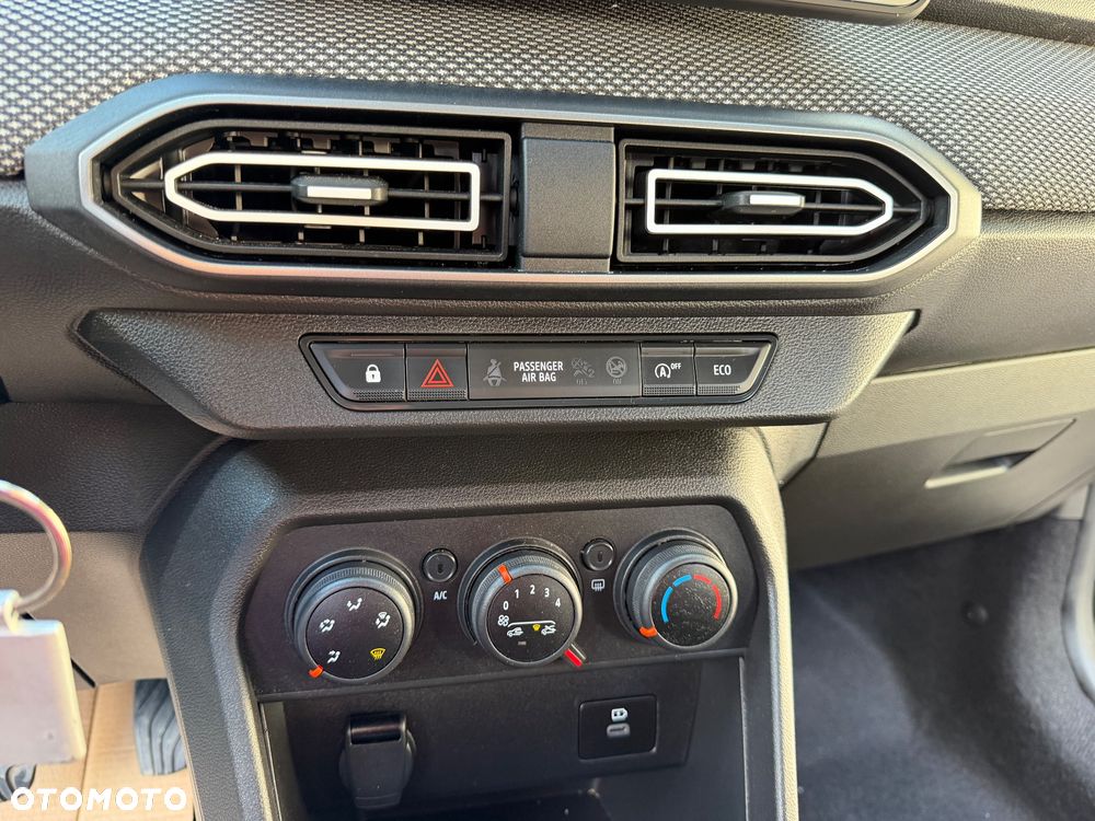Dacia Sandero - 16