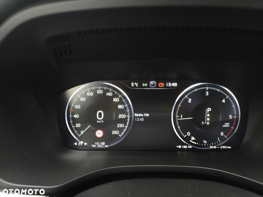 Volvo XC 60 D4 Geartronic RDesign - 13