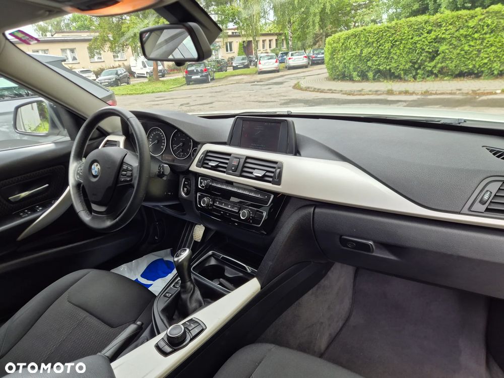 BMW Seria 3 316d EU6 - 10