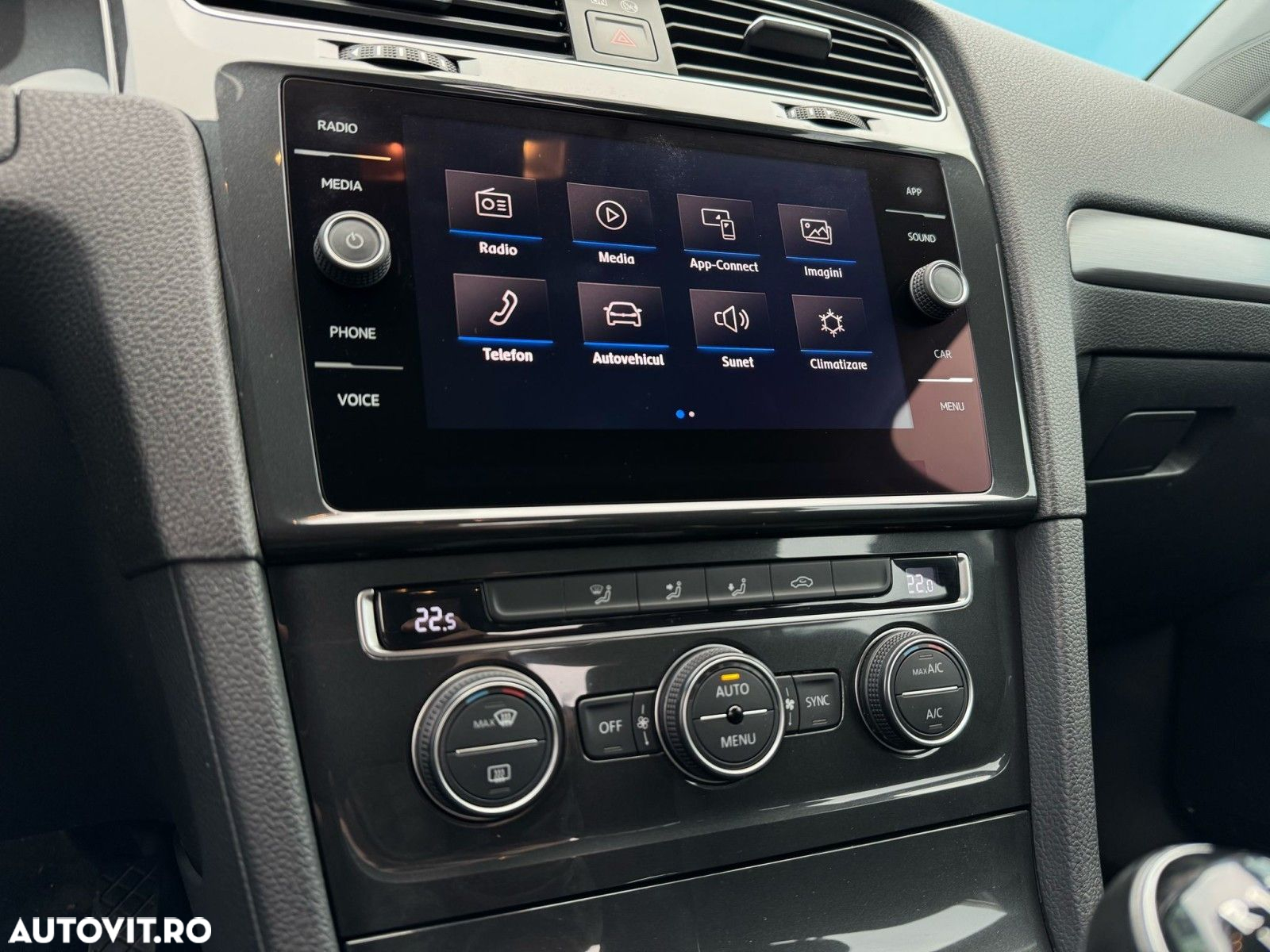 Volkswagen Golf - 14
