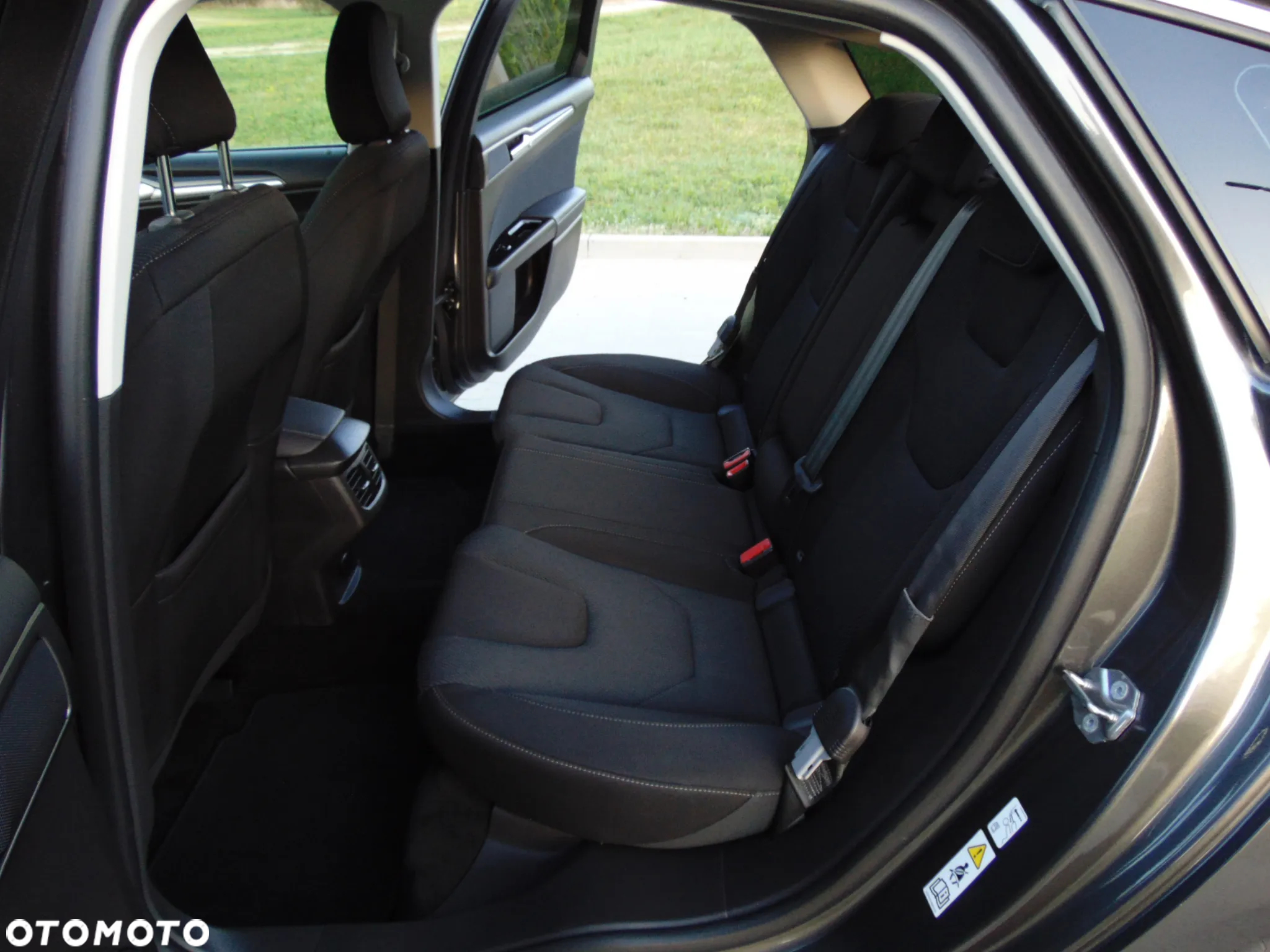 Ford Mondeo 2.0 EcoBoost Start-Stopp Autom Titanium - 11
