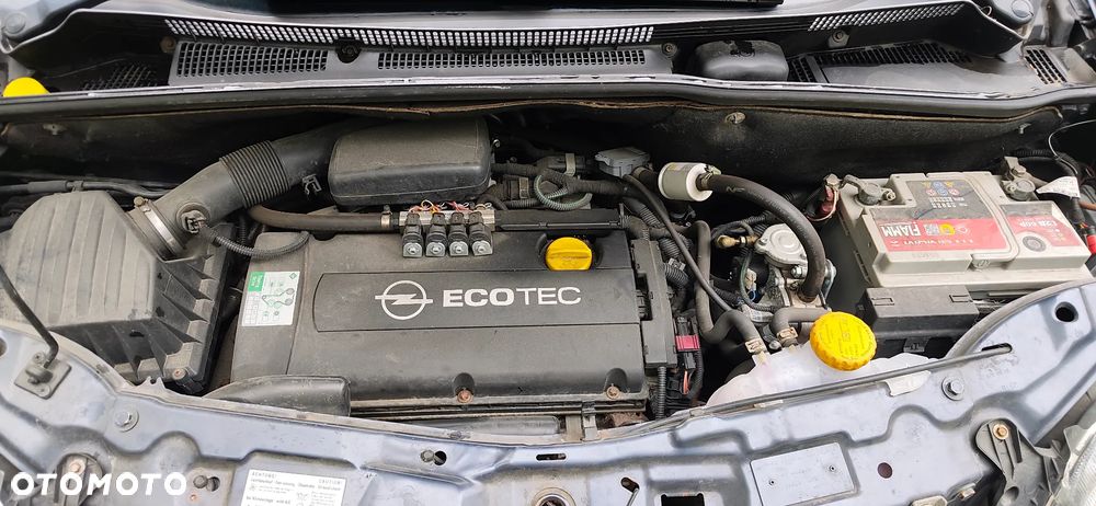 Opel Meriva 1.6 Cosmo - 8