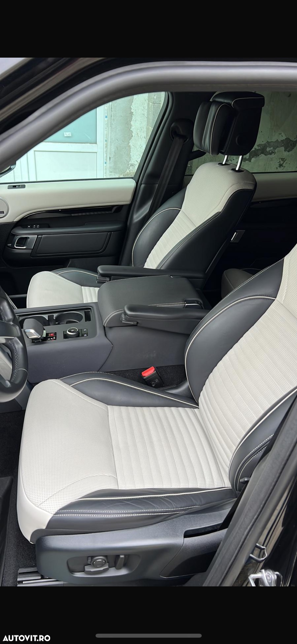 Land Rover Discovery 3.0 L SD6 HSE Luxury - 9
