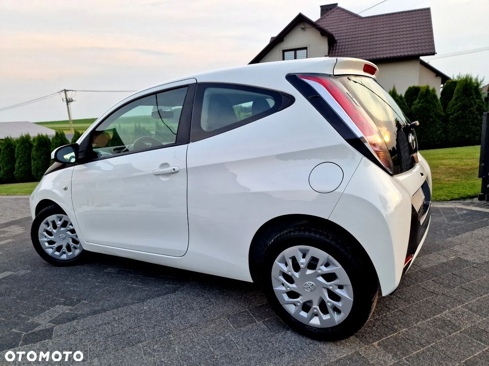 Toyota Aygo x-play - 23