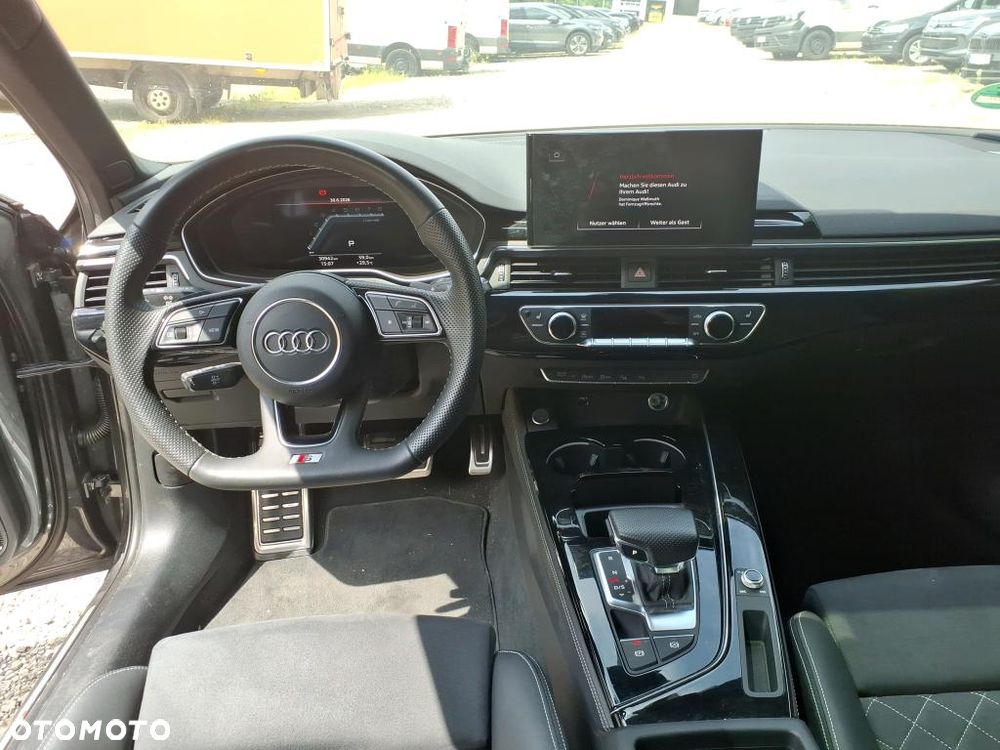 Audi A4 Avant 40 TFSI S tronic S line - 6