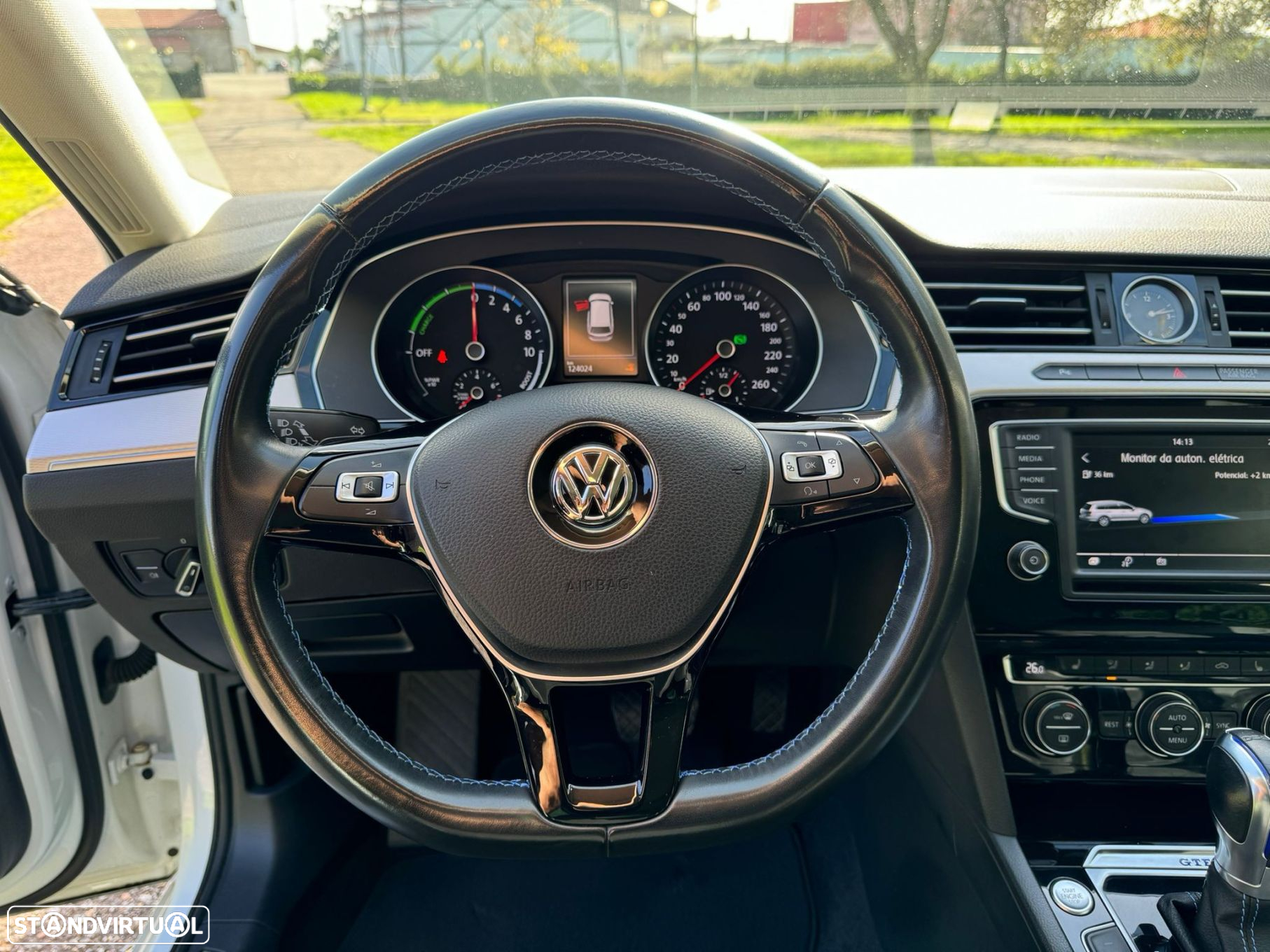 VW Passat 1.4 TSI GTE+ Plug-in - 14